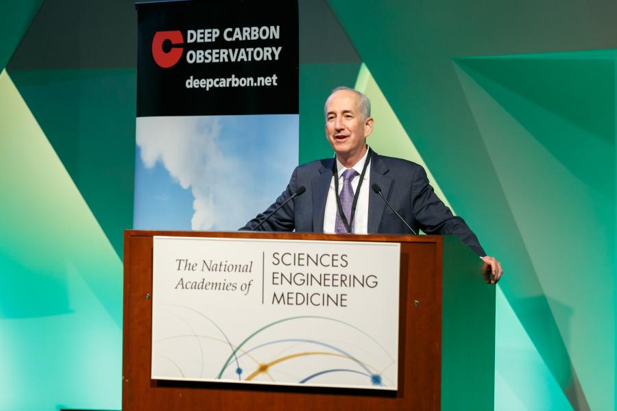 Dr. Eric Isaacs introducing Deep Carbon 2019