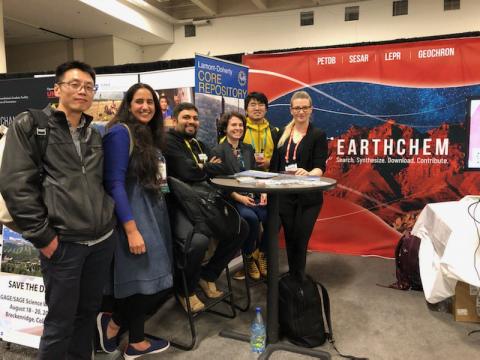 4D team members at the EarthChem booth!